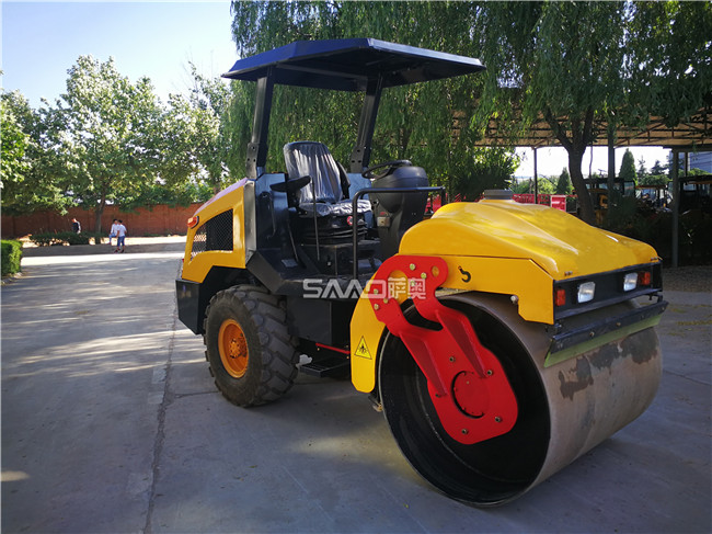 小型壓路機(jī)三種方向盤常見(jiàn)故障